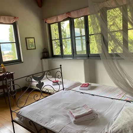 Anita, Relaxing View Private Vila Bellano