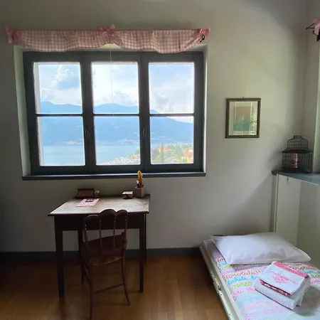 Anita, Relaxing View Private Vila Bellano